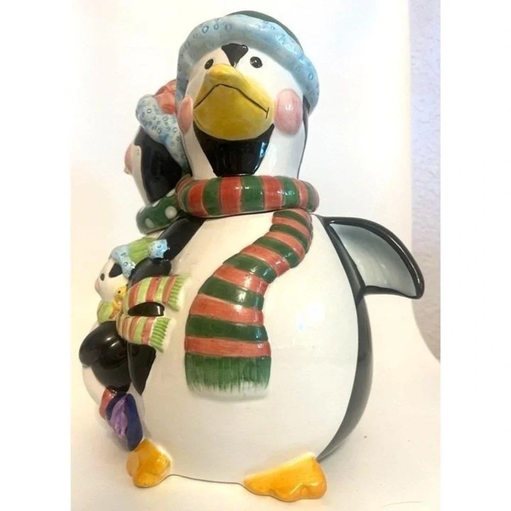 Anthropomorphic Happy Feet Penguin Family Cookie Jar Happy Feet Large Winter SEE